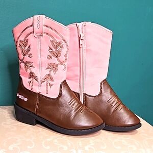 3 PER GIRLS SHOW COR $10 USE